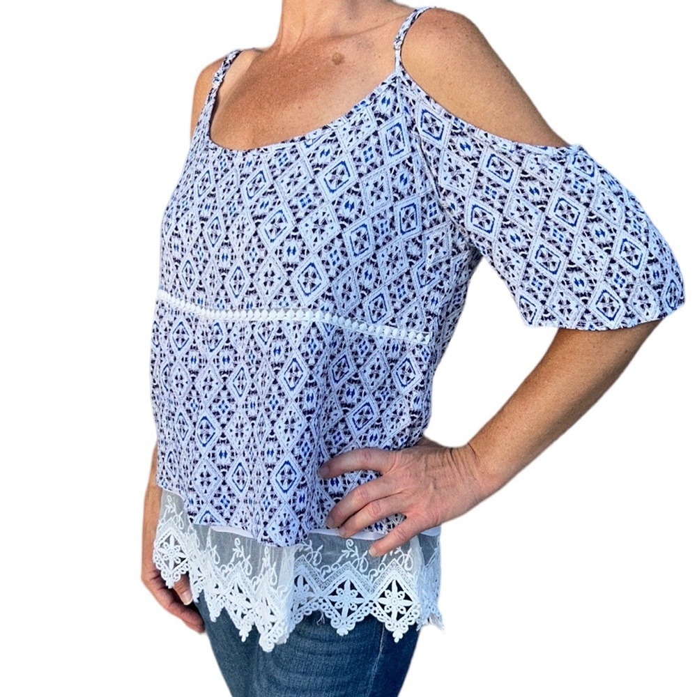 Skies Are Blue Anthropologie |‎ Langlock Blouse Cold Shoulder Lace Croche…